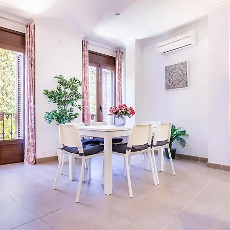 Casa De Zalamea * Seville
